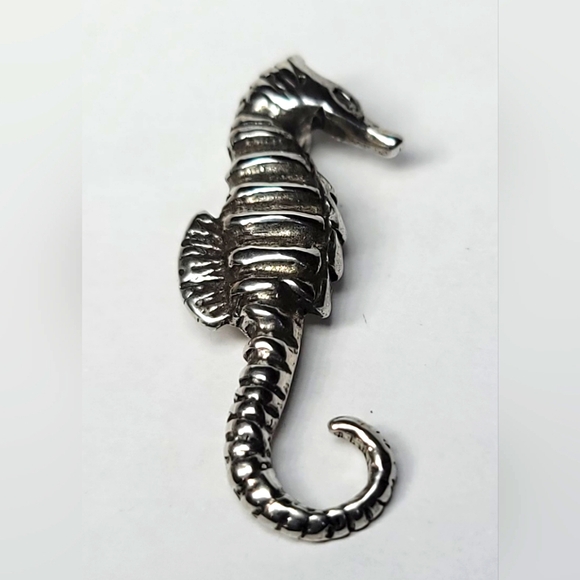 Sea Horse Sterling Silver Charm Pendant - Picture 1 of 5